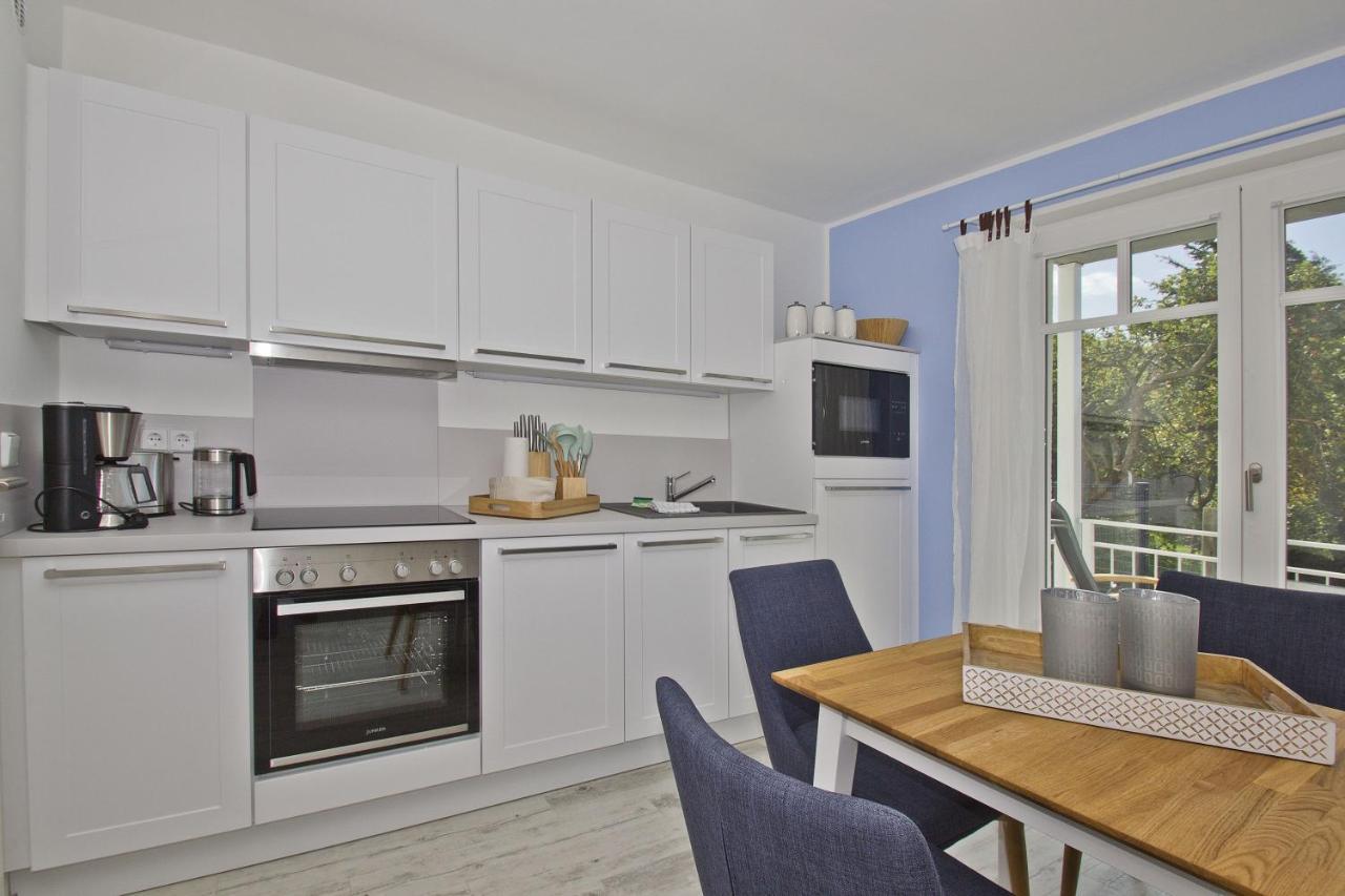 Moderne Ferienwohnung Mit Balkon, Meerblick - Ferienresidenz Zwei Boddenfewo 1-2 Lietzow Exteriör bild