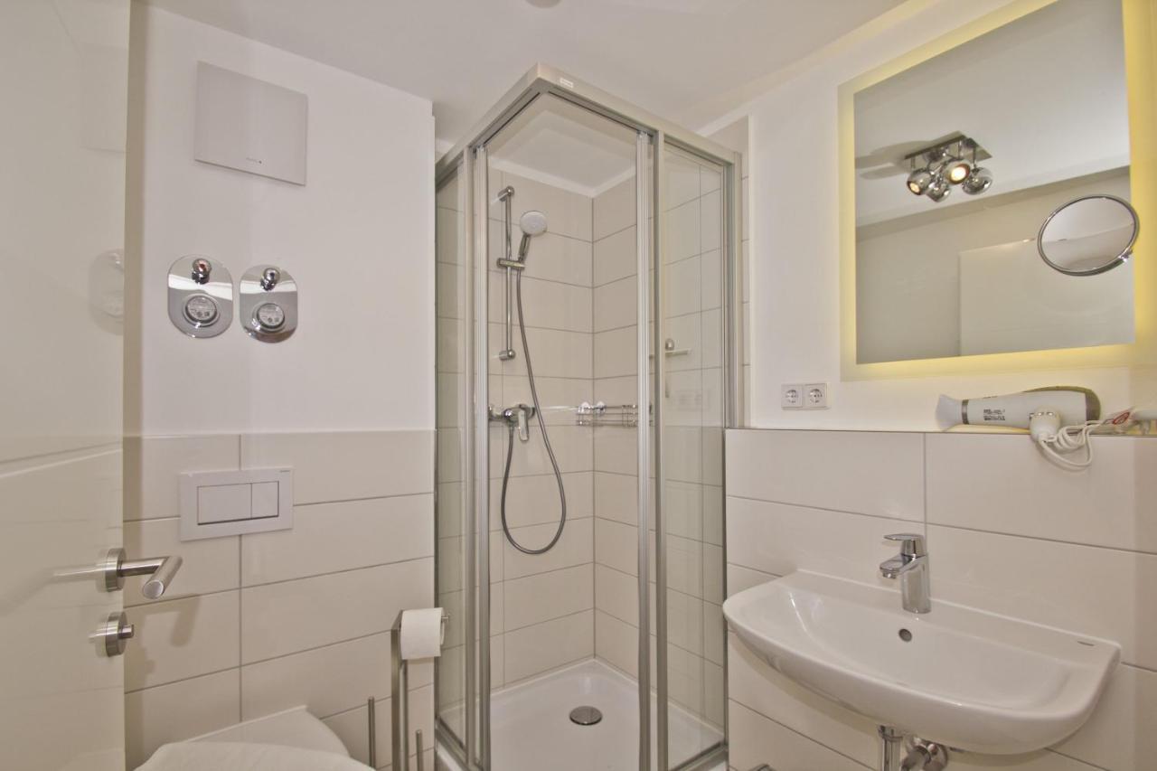 Moderne Ferienwohnung Mit Balkon, Meerblick - Ferienresidenz Zwei Boddenfewo 1-2 Lietzow Exteriör bild
